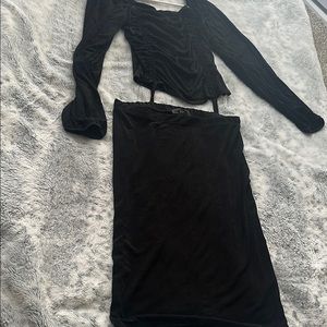 Black Ruched Pencil Midi Skirt for Night Out